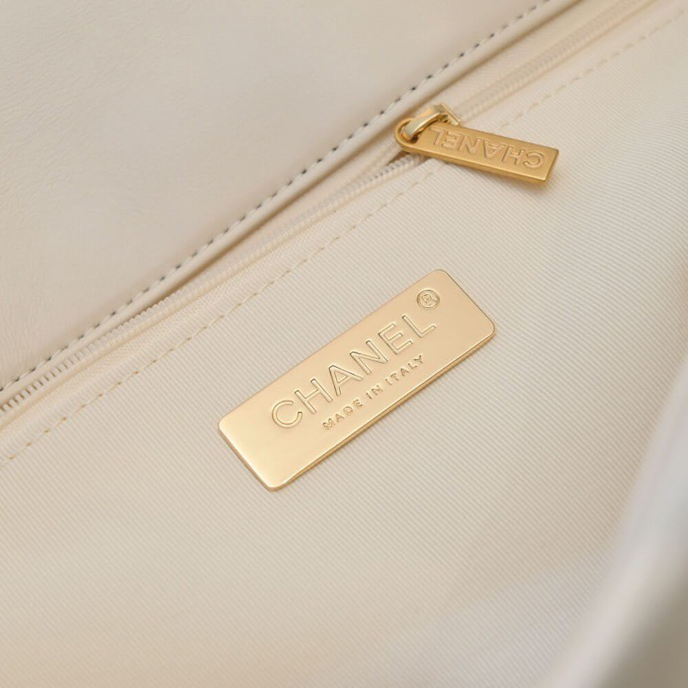 CHANEL 19 MAXI HANDBAG