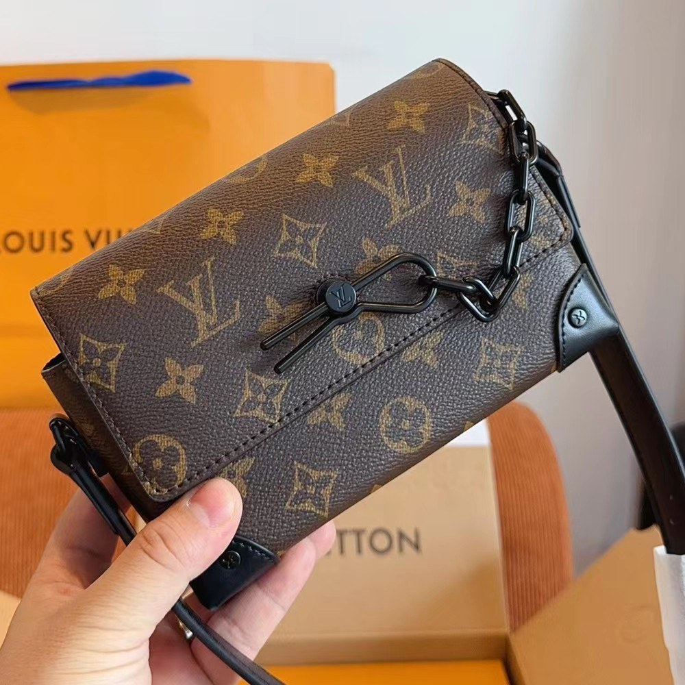 Louis Vuitton Steamer Wearable