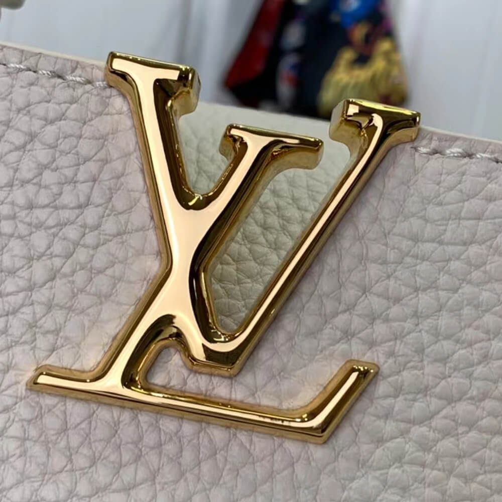 Louis Vuitton Capucines Mini